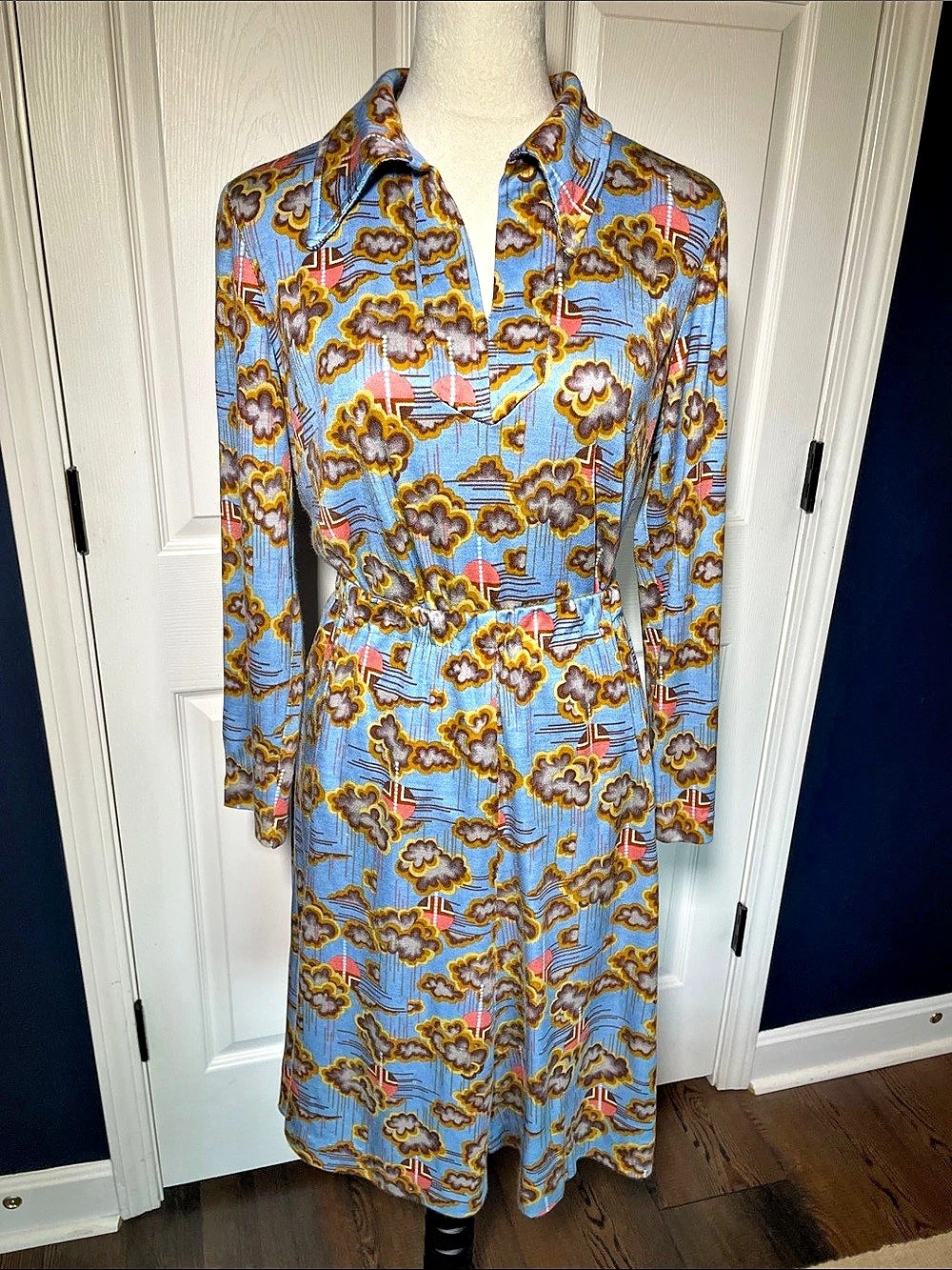 Vintage 1970s Novelty Print Shirt Dress Dagger Collar Long Sleeve Blue Size M